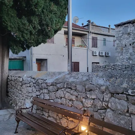 Franka Apartman *